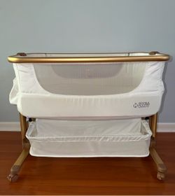 Bedside baby bassinet