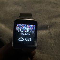 Samsung Watch Gear 2  And Apple Series 3 Watches