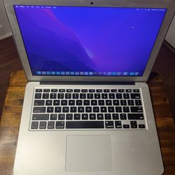 2015 MACBOOK AIR 1.8GHz INTEL i5 CORE 8GB RAM 128GB SSD  Battery normal condition 13 inches, WITH CHARGER