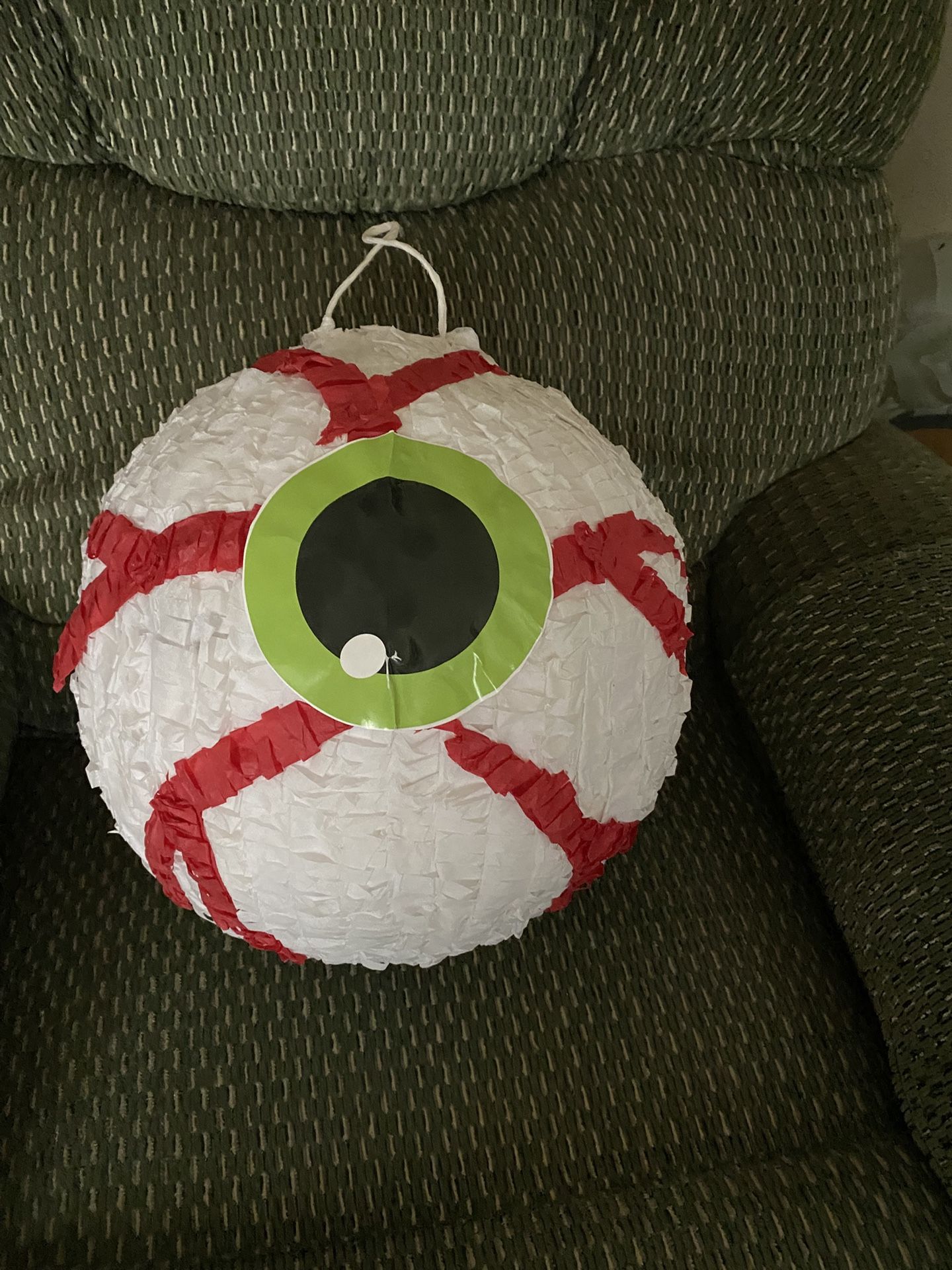 Eyeball piñata