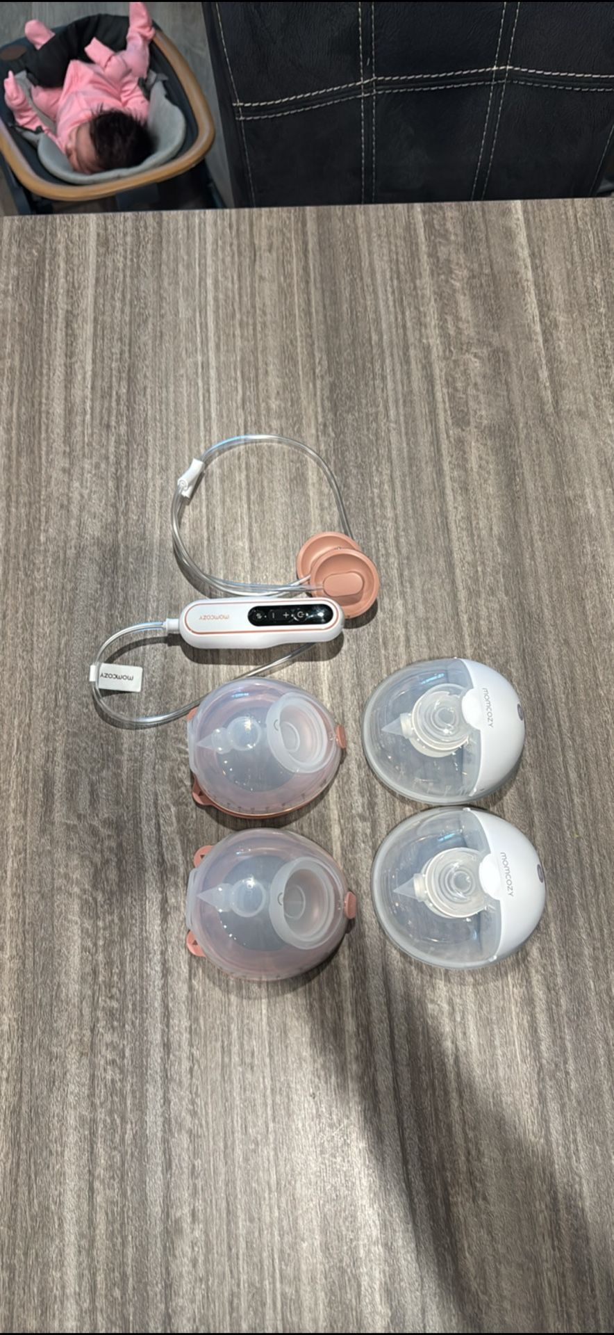 M5 And V2 Pro Momcozy Pumps