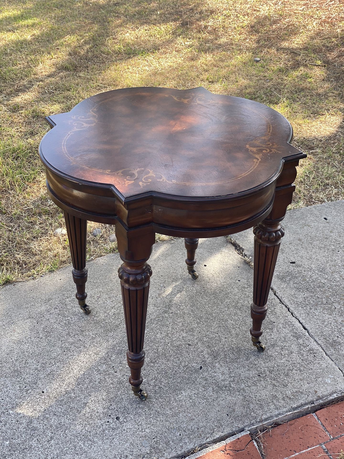 Ethan Allen Marquetry End Table