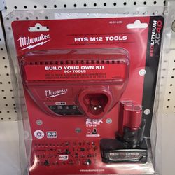 NEW Milwaukee M12 XC4.0 Battery With Charger