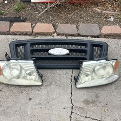 For Sale Front Grill And Headlights For 2008 Ford F-150