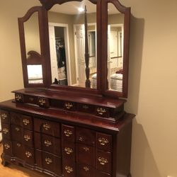 Beautiful Solid Wood Dresser 