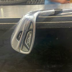 Titleist-712-AP2-Pitching-Wedge-46*-Degree-Right-Hand-Stiff-Flex
