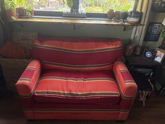 Single Pull Out Love Seat