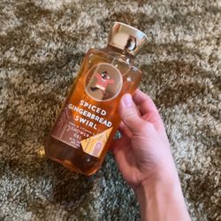 Spiced Gingerbread Swirl Shower Gel