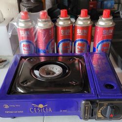 Portable gas range with six tanks, In Excellent Conditions 