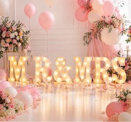 6 Pcs Light Up Letters Mr & Mrs Sign