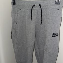 Nike Tech pants Kids Xl