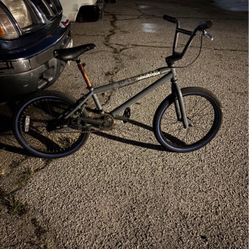 Busca North Hollywood