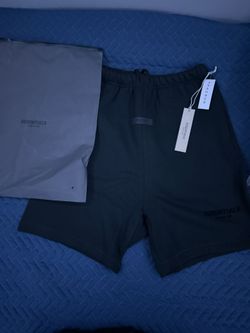 Essentials Shorts