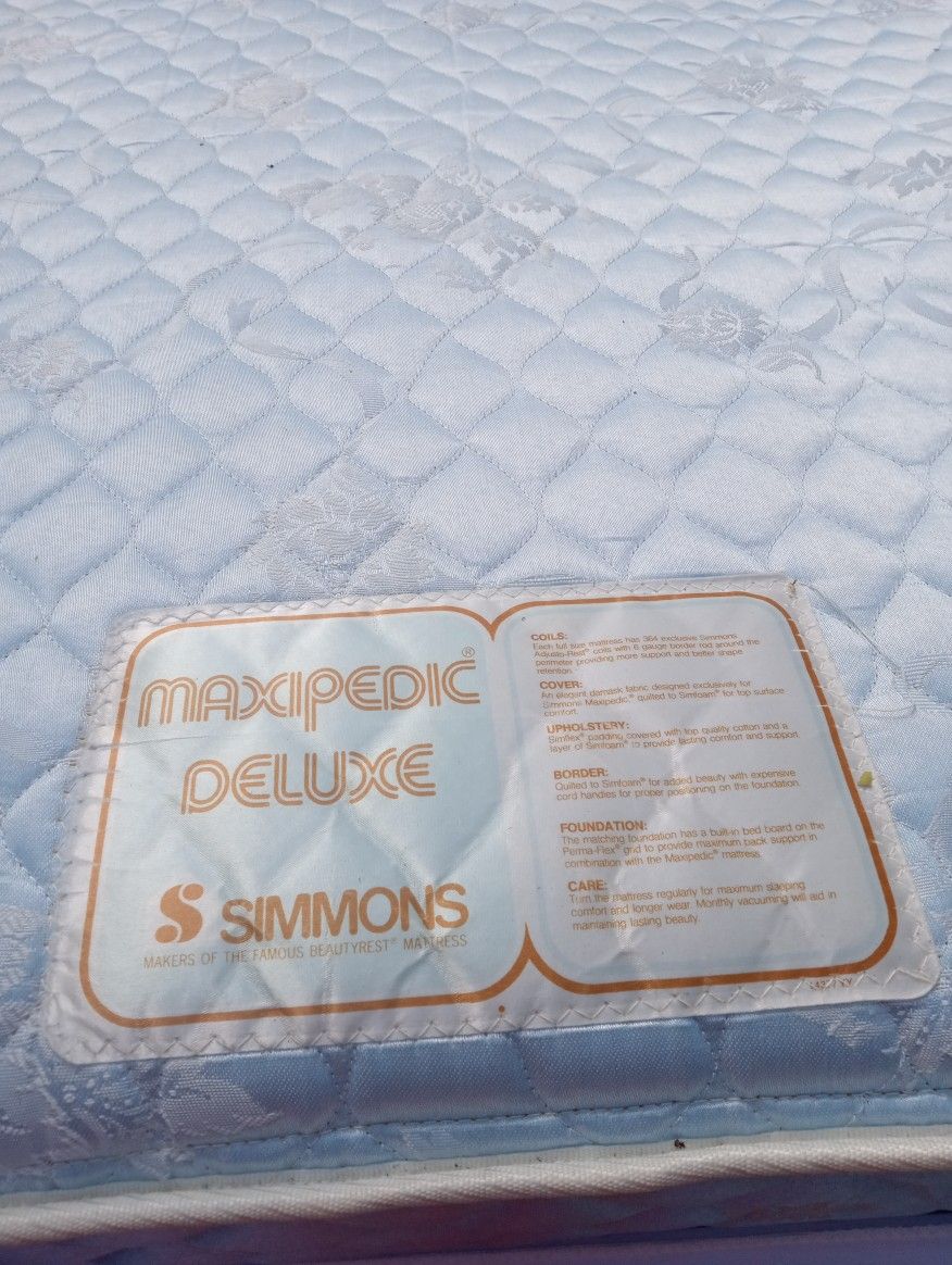 Nearly New Simmons Full Size Mattress And Box Springs