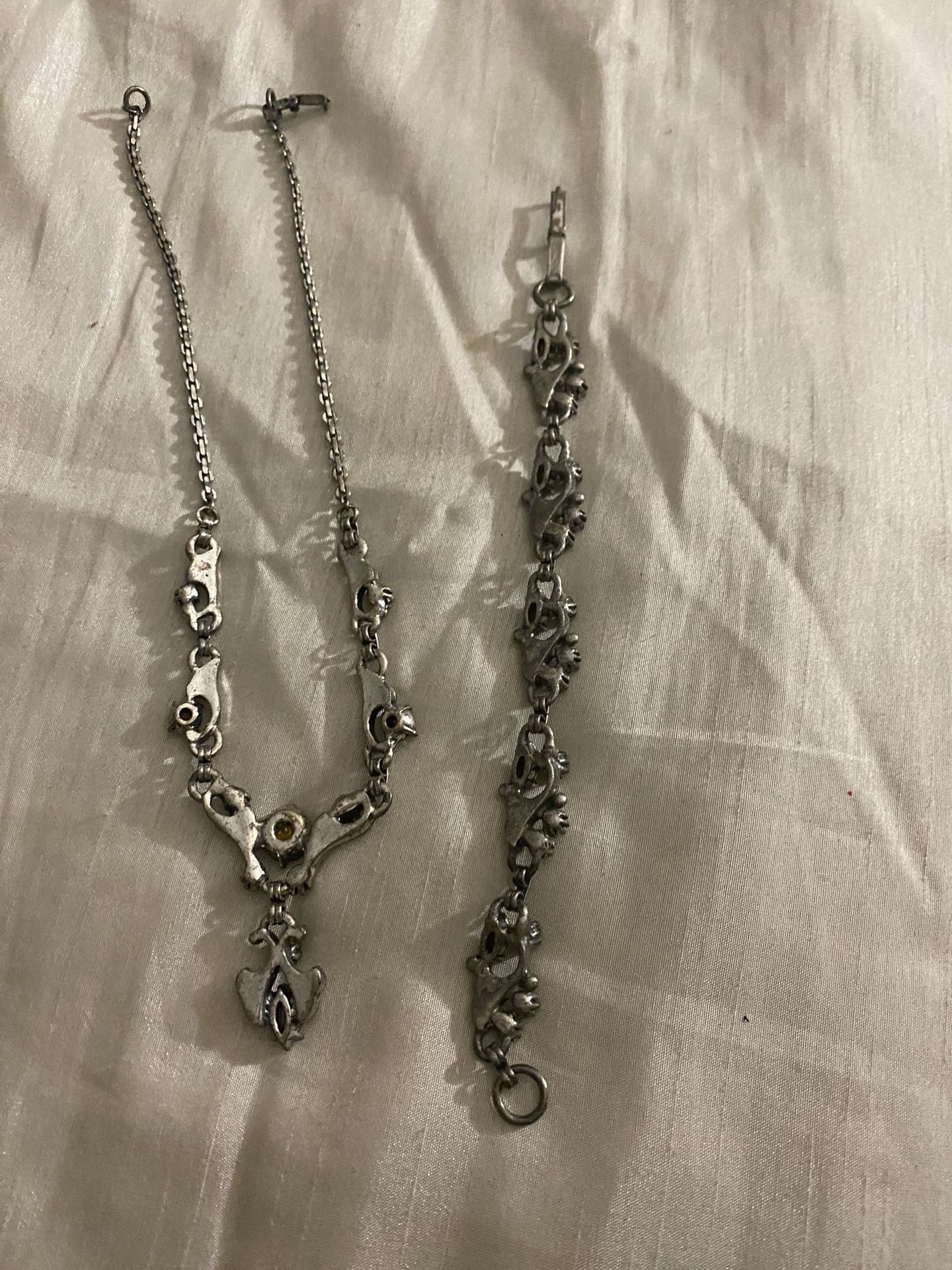 Very antique very beautiful $60