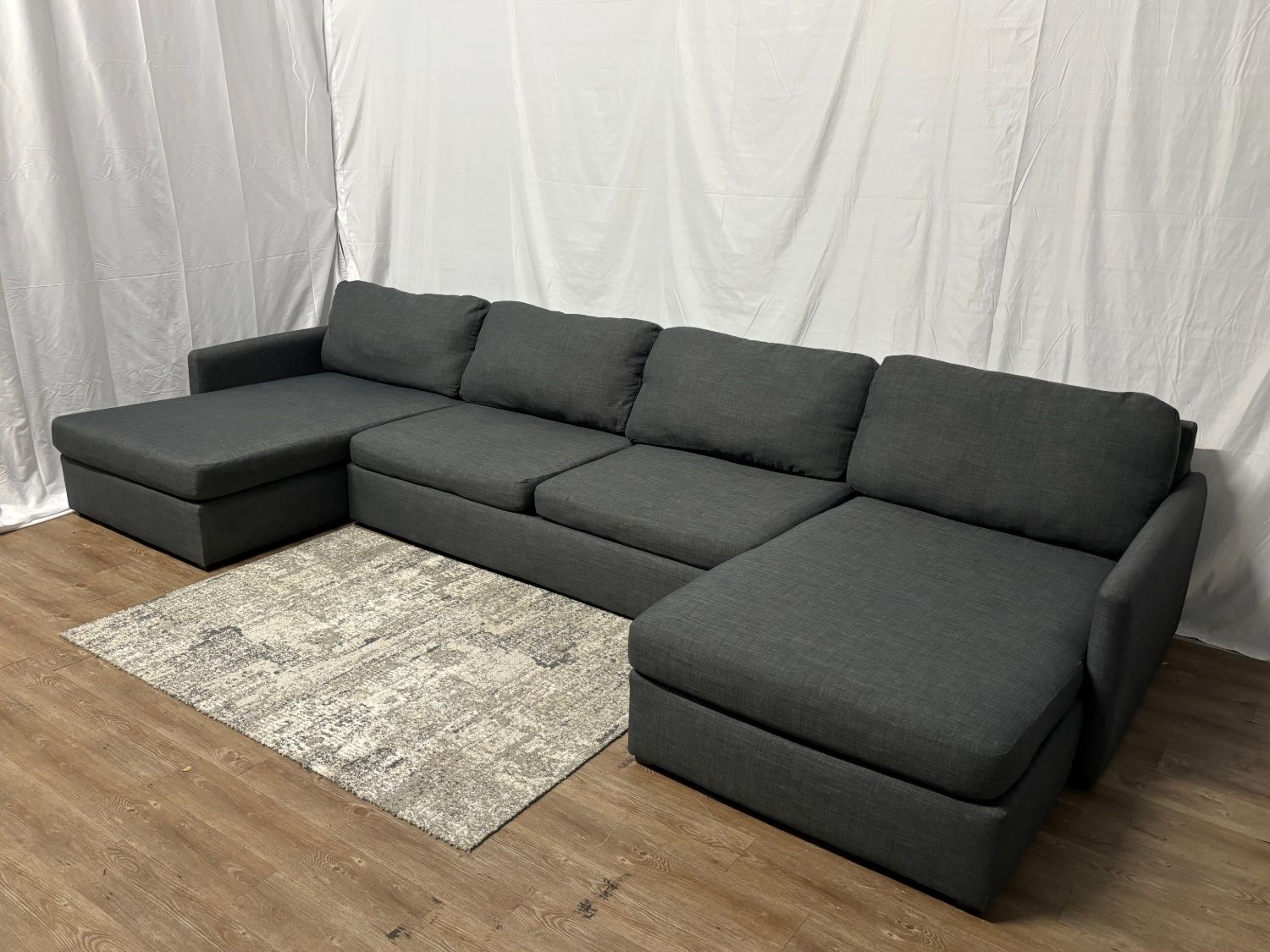 Gray Sectional Couch American Signaturew DELIVERY INCLUDED 🚚
