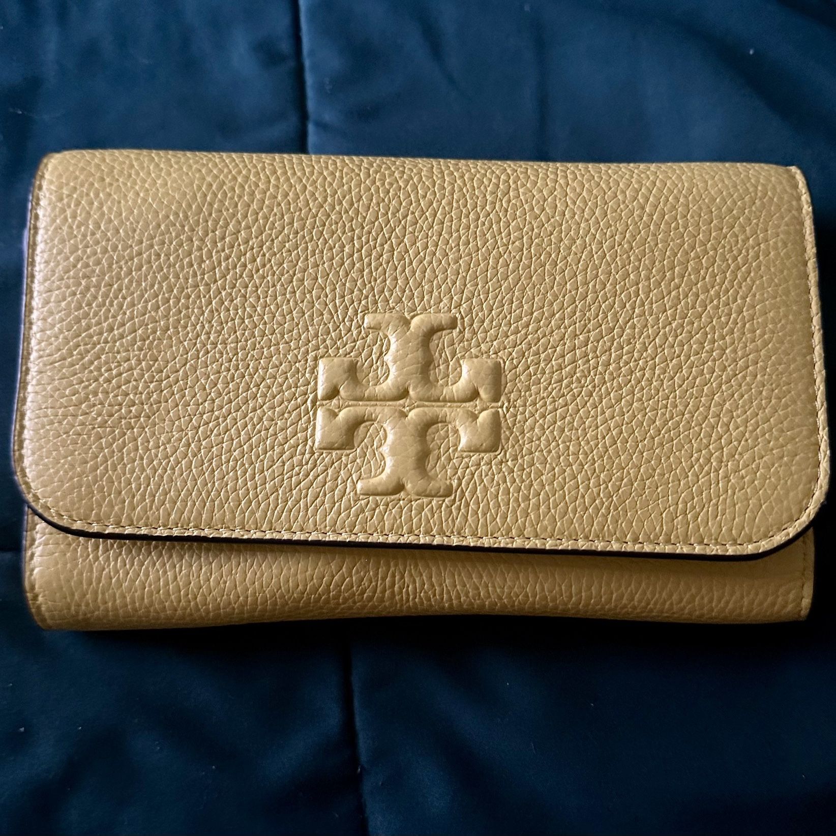 tory burch thea flat wallet cross body