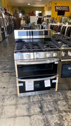 LG New Double-Oven Stove With Deposit $50