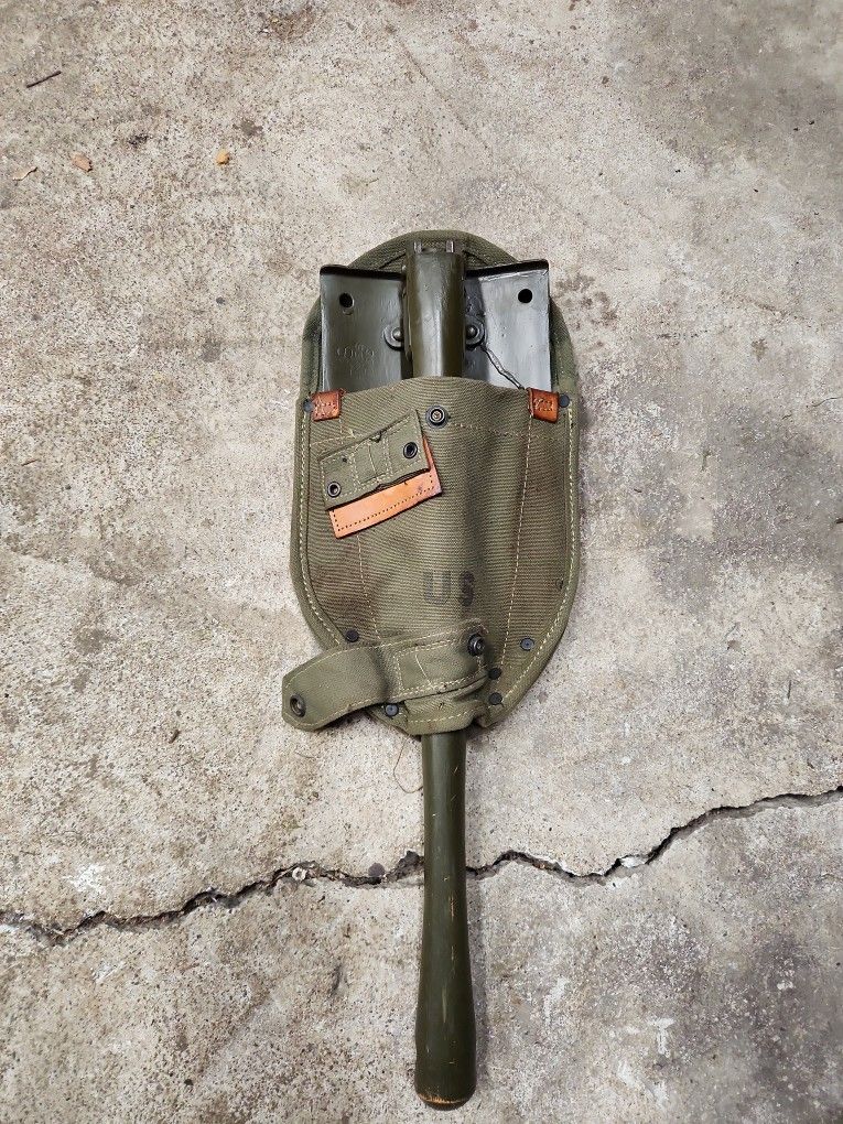 U.S. Military Entrenching tool 1966