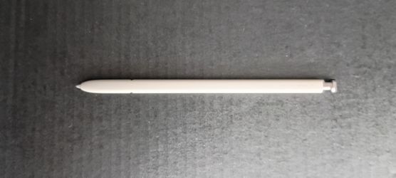 A stylus for the Samsung S23 Ultra in excellent condition.