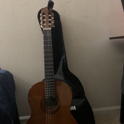 Yamaha C40 classical guitar