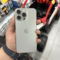 iPhone 16 Pro Max Unlocked 256GB! Finance For $50 Down Payment!!