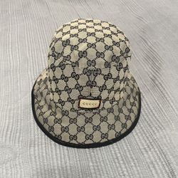 Authentic Gucci Reversible GG Bucket Hat