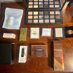 everything you Light Up Creativity with an Expert Makeup Collection!
