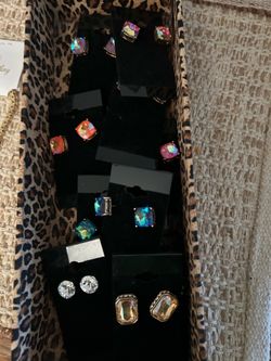 New colored stud earrings