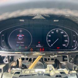 Honda Accord 2019 Dashboard Milage 94,000