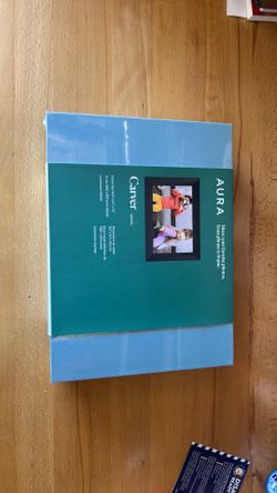 Aura Carver digital photo frame