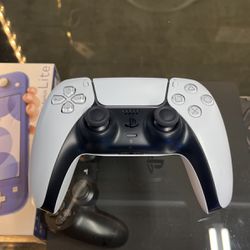 PlayStation 5 Dual Sense Controller Used Perfect Condition Pick Up In North Hollywood Or Panorama City 