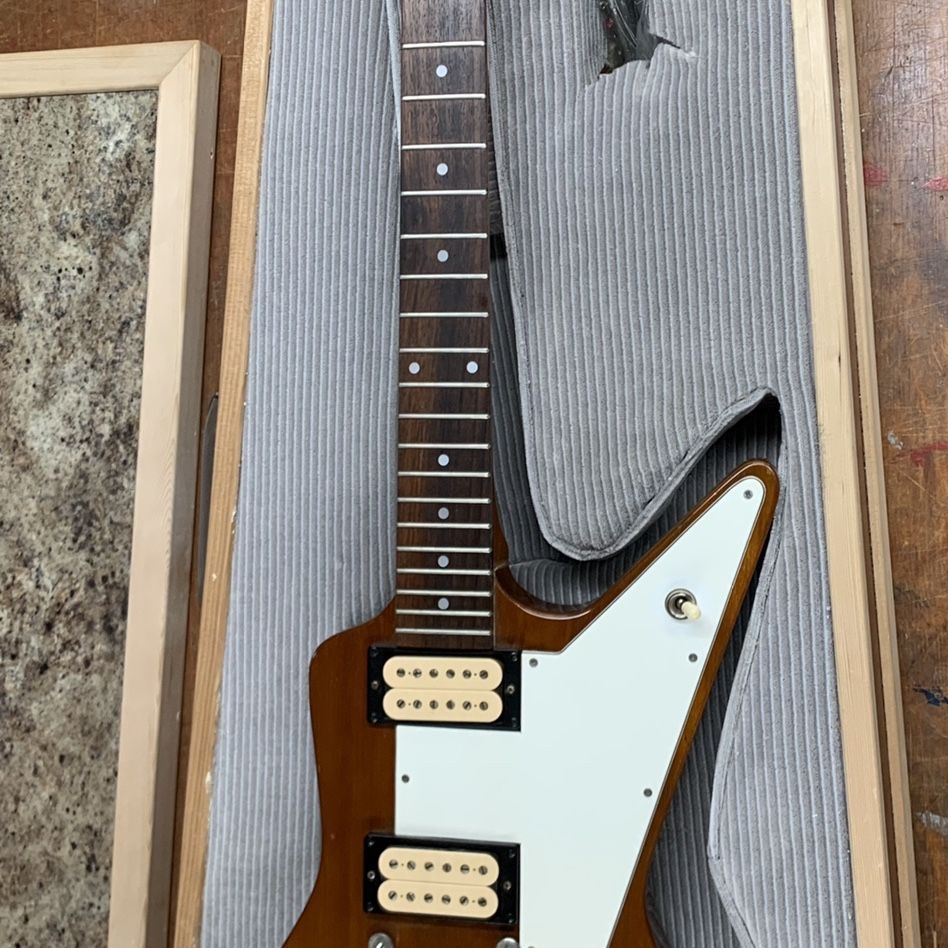Suzuki 2024 electric guitar