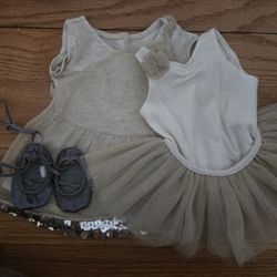 American Girl GOTY 2014 Isabelle Assorted Clothes 