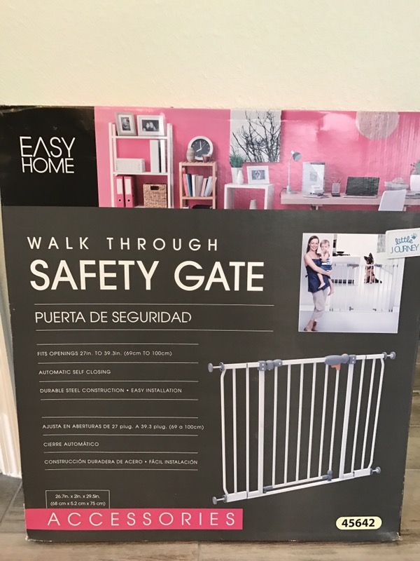NEW Little Journey Baby Gate