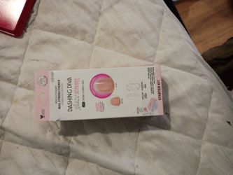 Dashing Diva glaze strong Nail strengthener kit
