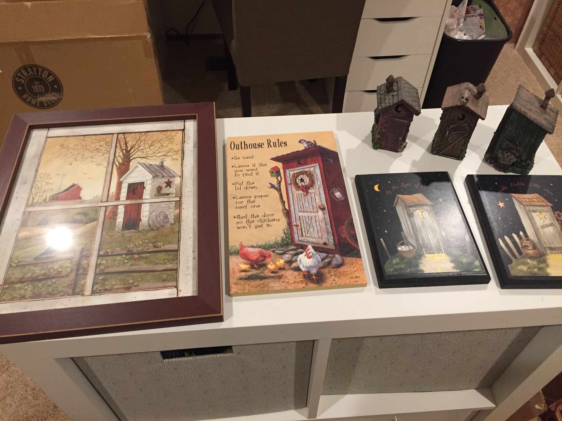 Farmhouse Bathroom outhouse decor