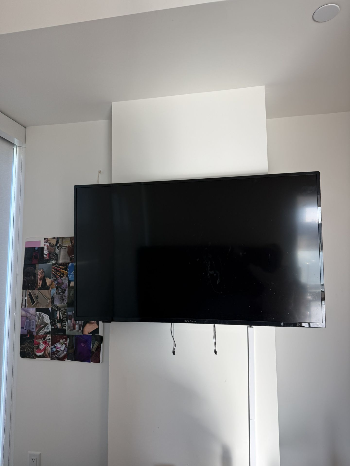 50in Insignia TV