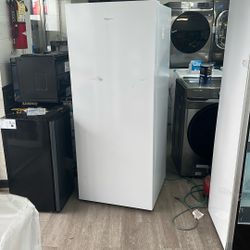 Hisense Convertible Refrigerator / Freezer