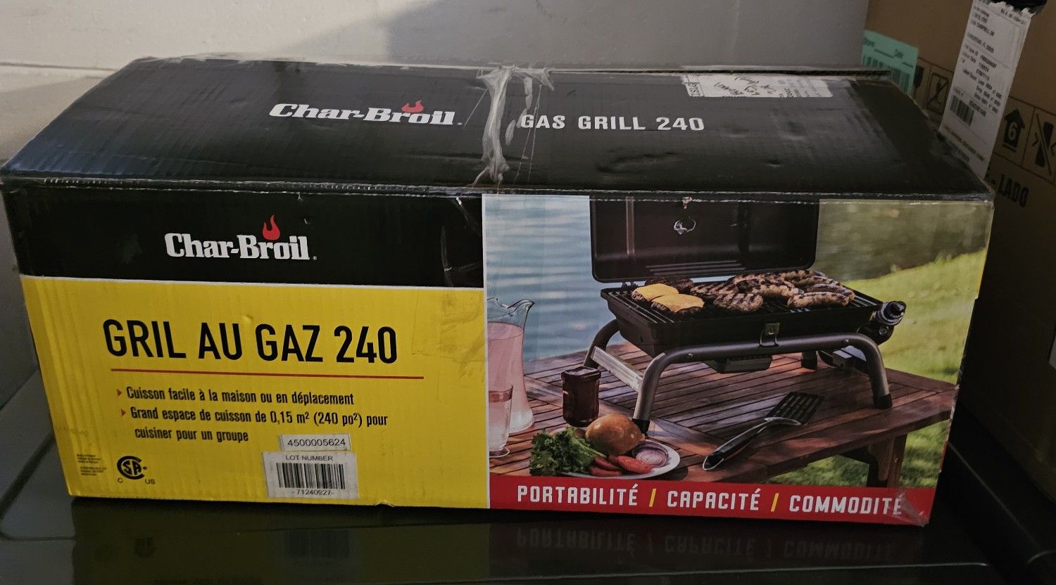 CHAR BROIL PORTABLE GAS GRILL.....NEW.....$ 70