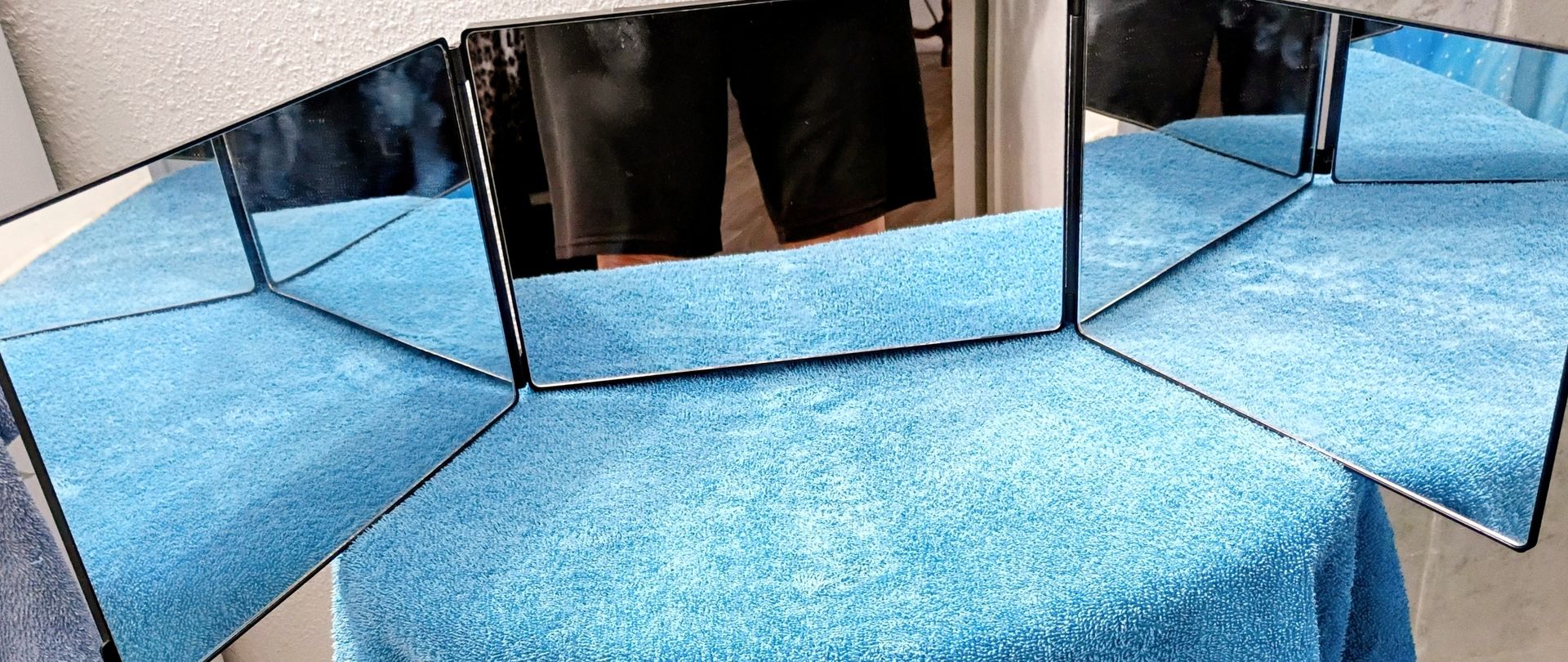 3-way or trifold mirror