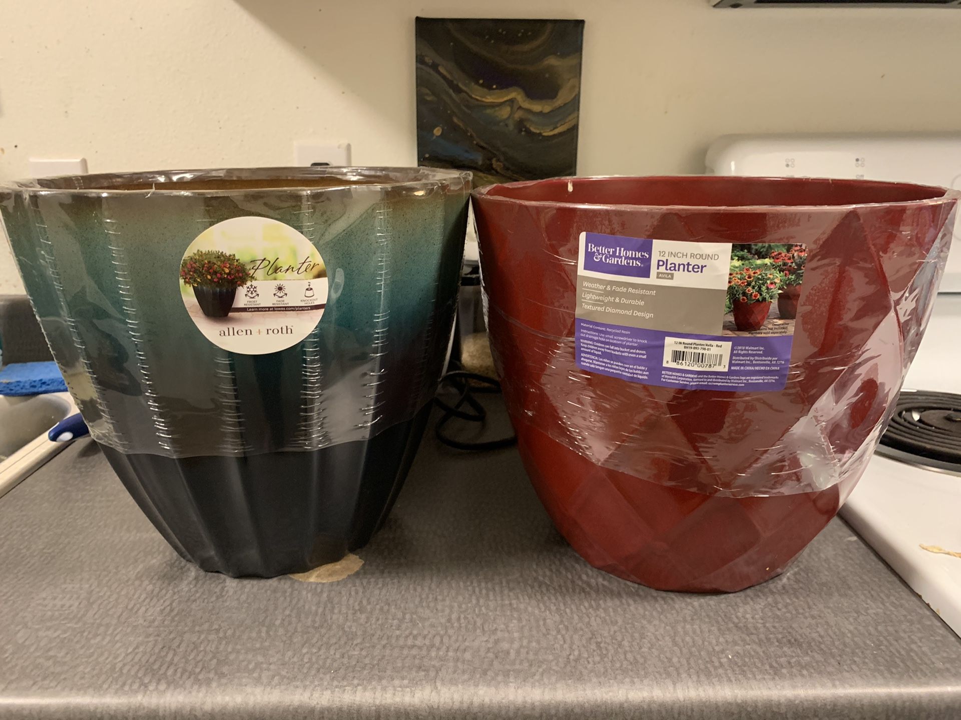 Two Brand New Large Flower Pots/Planters