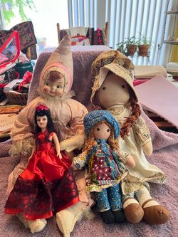 Four vintage dolls