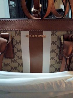 Michael Kors hand bag