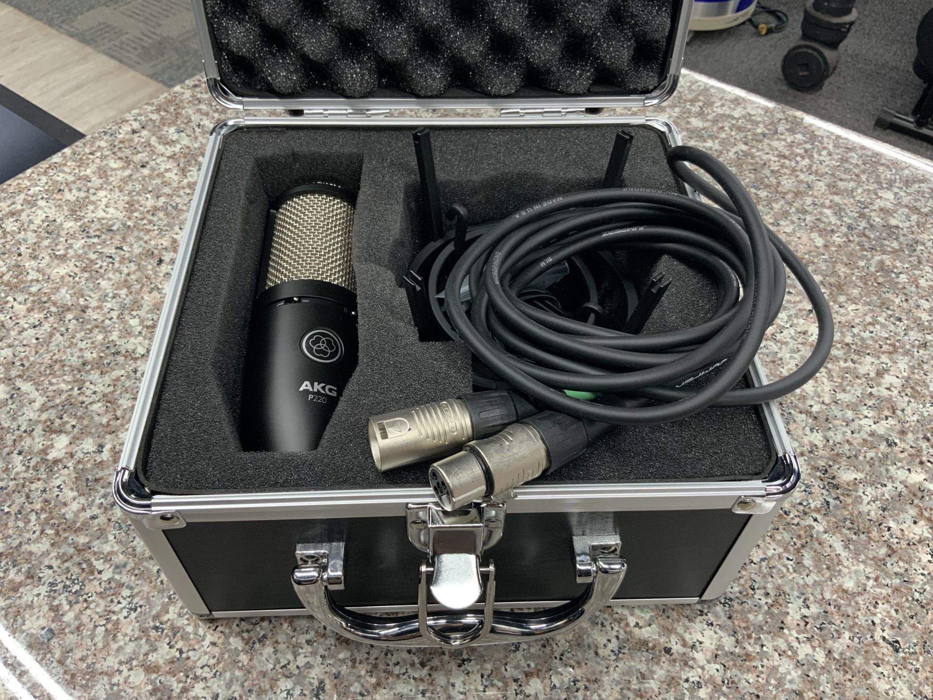 AKG P220 Perception High-Performance Condenser Microphone