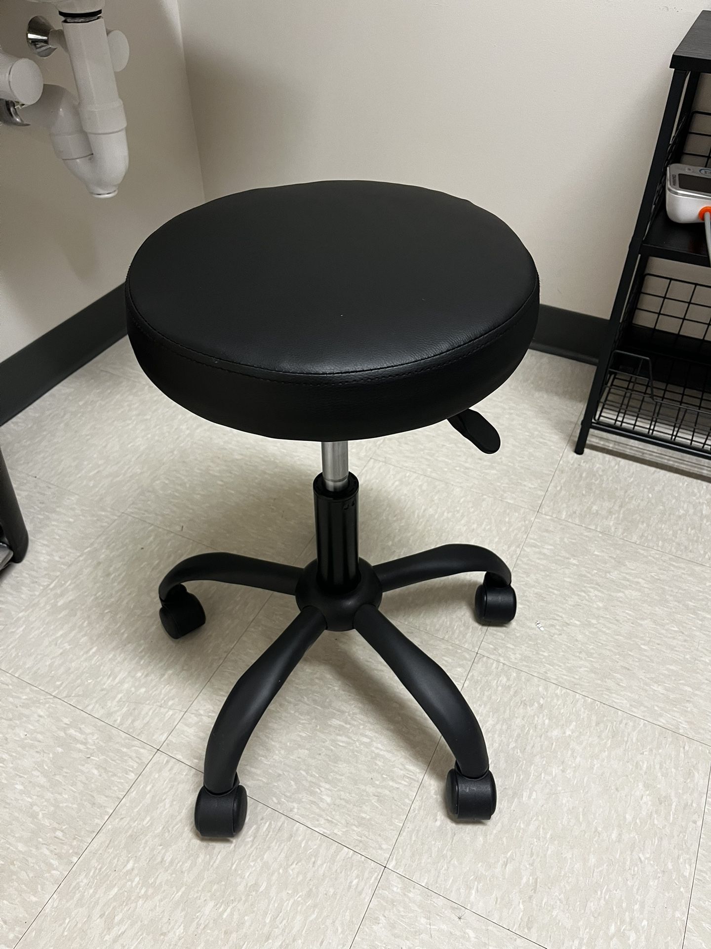 Backless Rolling Chairs