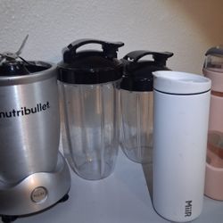 Nutri Bullet Blender With Extra Cup