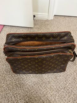 Louis Vuitton Monogram Canvas Clutch Bag