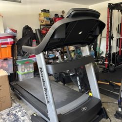 Foldable Treadmill Nordic Commercial 2430