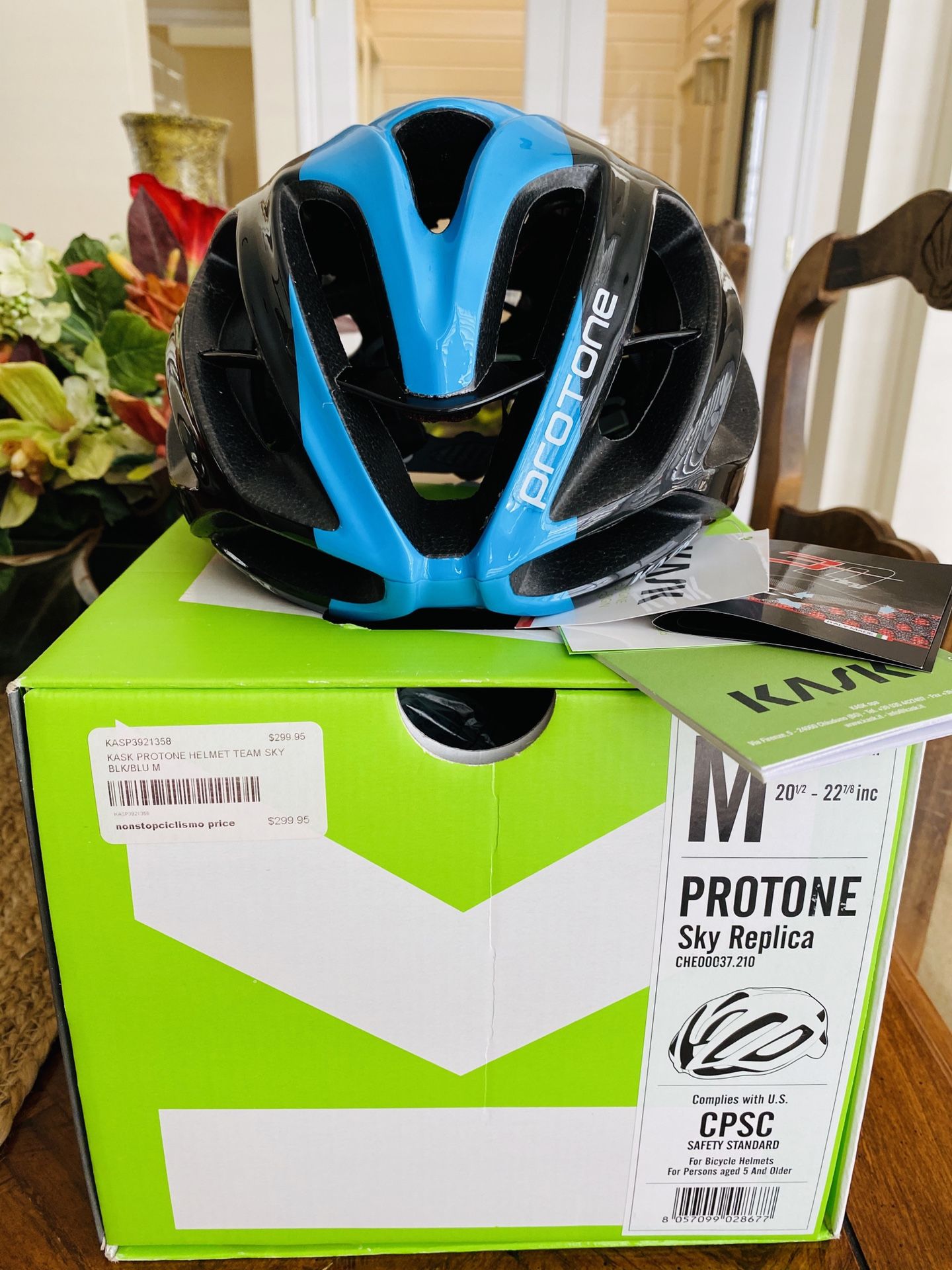 Kask Protone Team Sky Medium size